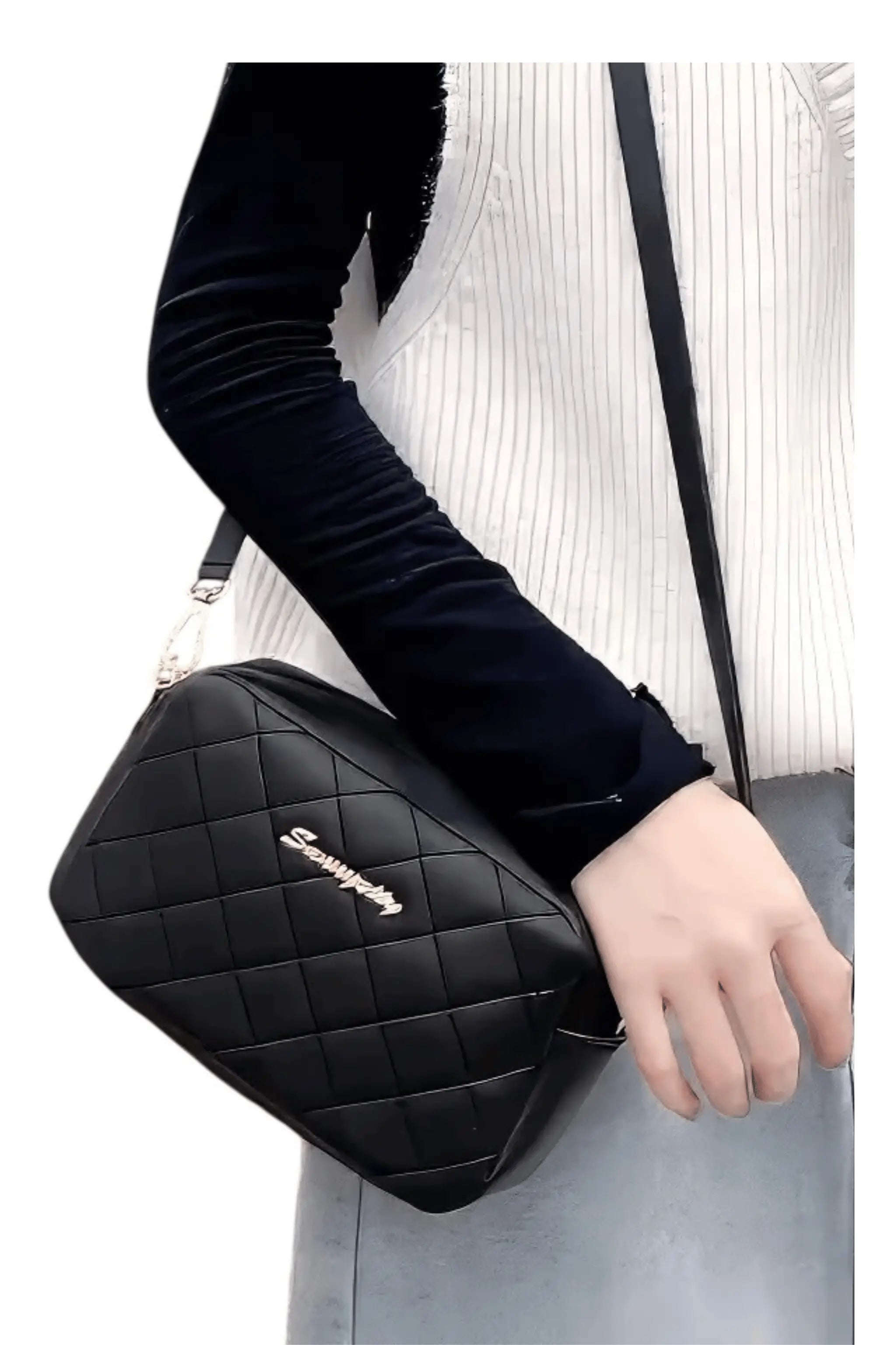 AOI LIBAS black quilted camera bag – back view and strap detail