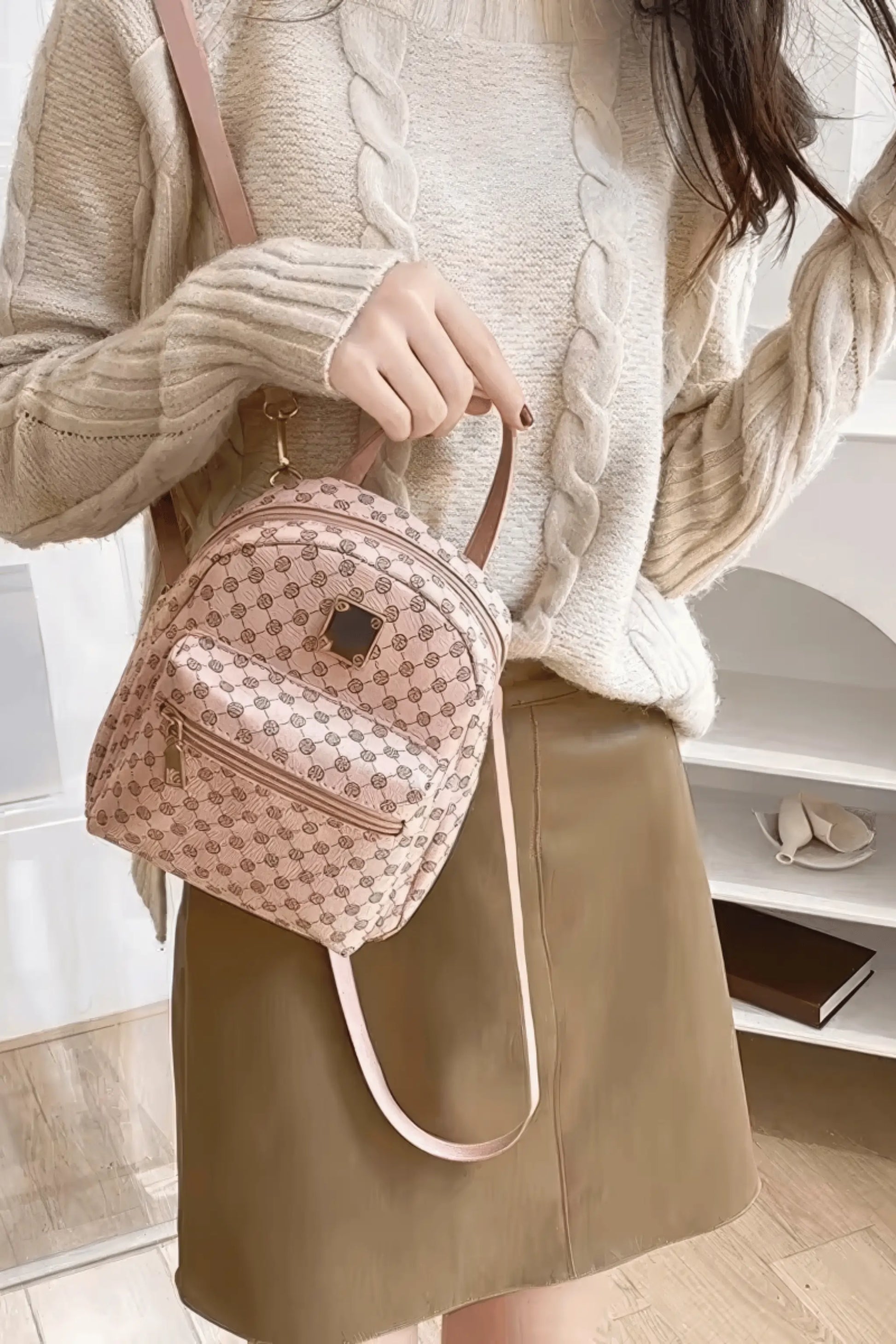 AOI LIBAS blush pink backpack – adjustable straps and back panel