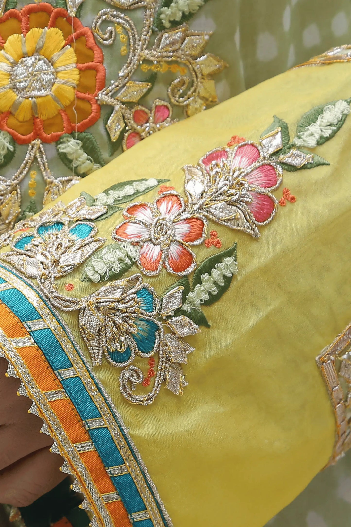 AOI_Libas_Aleeza_chunri_frock_and_dupatta_set