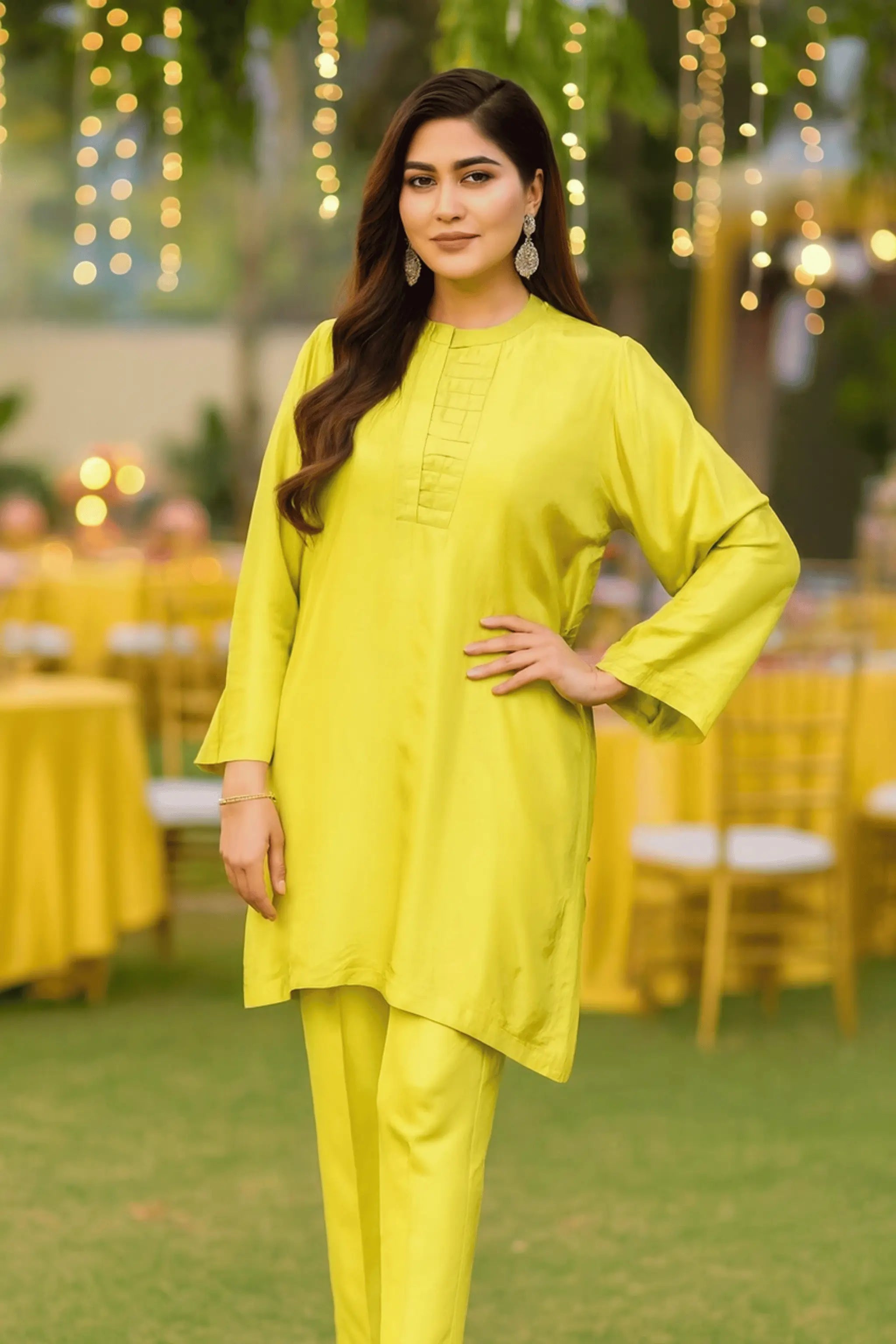 Luxury_tussle_silk_3-piece_set_willow_green_color