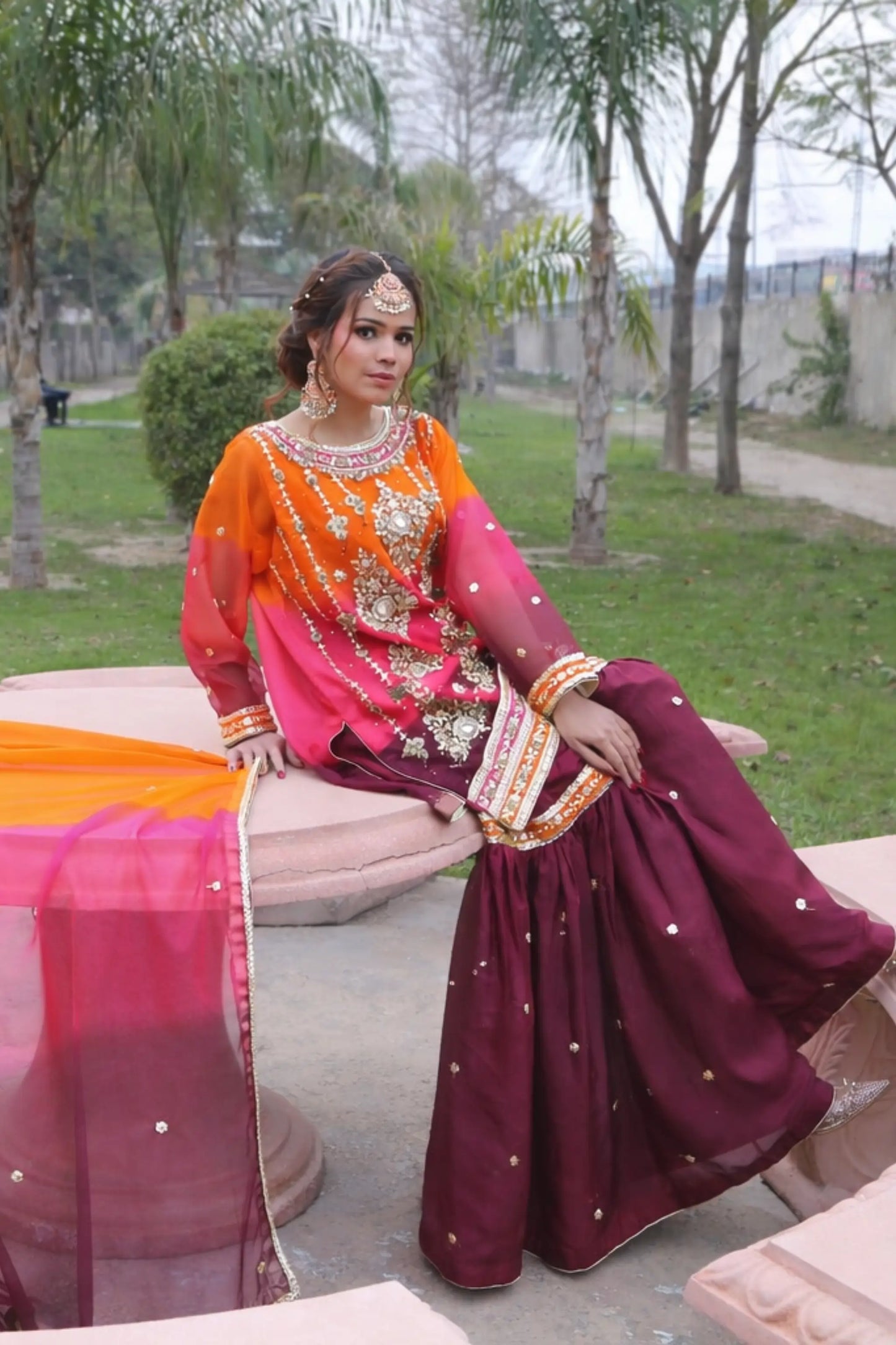 Ombre organza dupatta drape detail