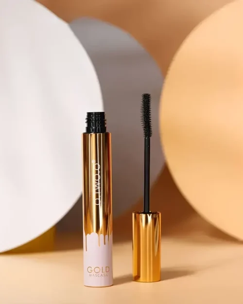 O.TWO.O Instant Oversize Gold Mascara