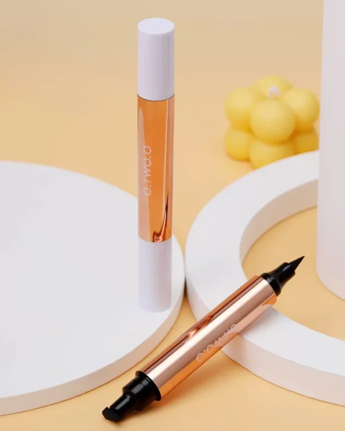 O.TWO.O Miraculous Cat-eye Stamp Eyeliner Pen