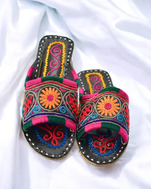 Traditional Leather Chappal 01002